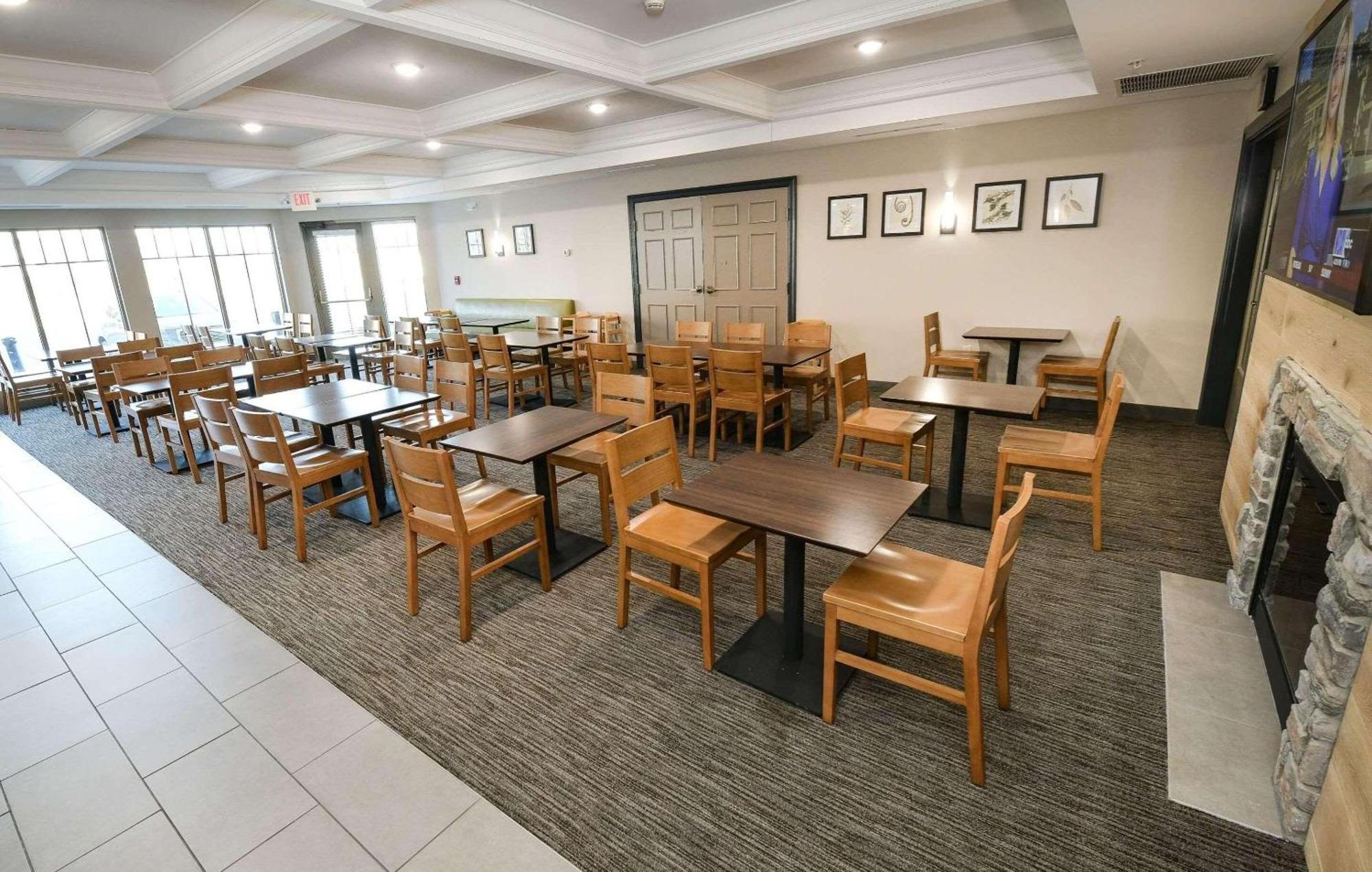 Country Inn & Suites By Radisson, Grand Forks, Nd Eksteriør billede