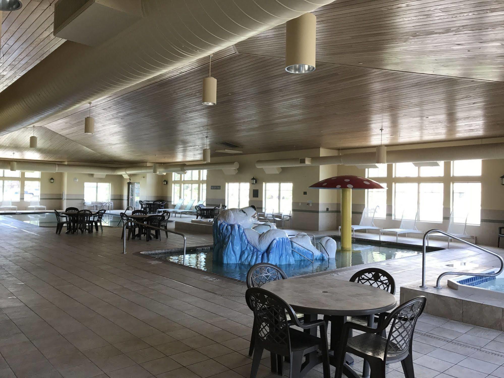 Country Inn & Suites By Radisson, Grand Forks, Nd Eksteriør billede